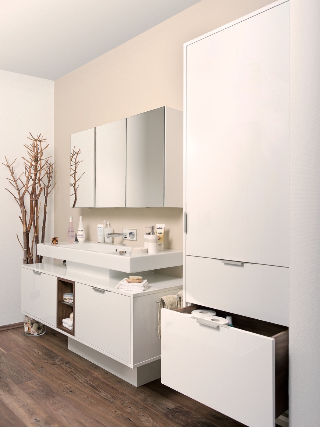 Badezimmer von Kollmann Wohndesign